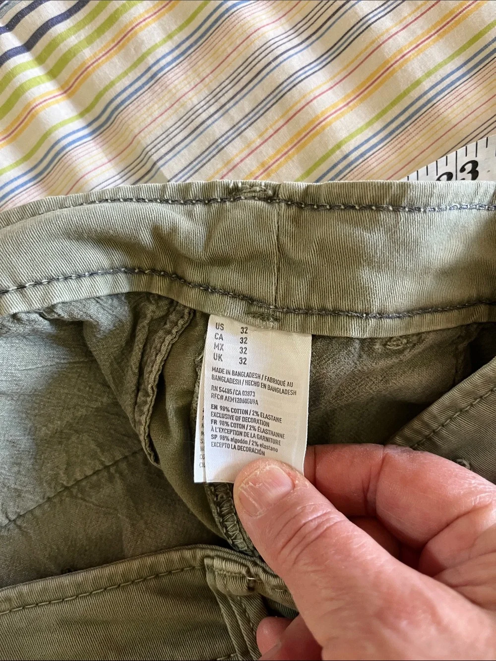 American Eagle Outfitters Men's Flat Front Shorts - Green & Khaki 2 Pairs 32‎
